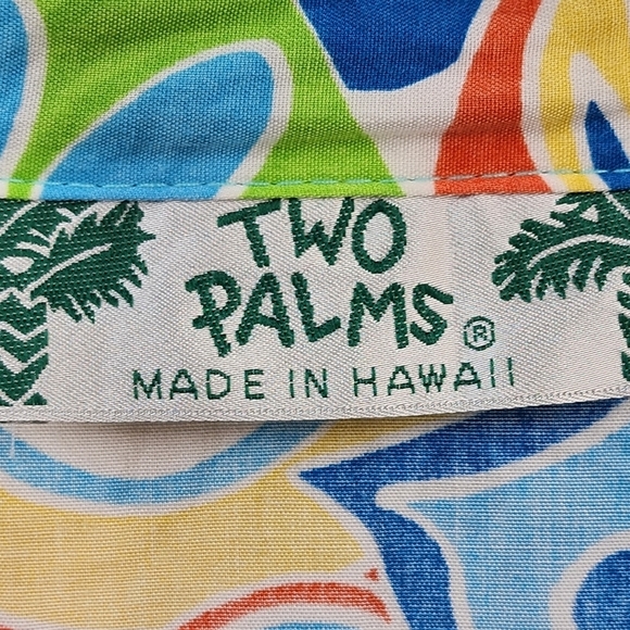 Two Palms Women's Tutti Frutti Rayon Cropped Hawaiian Shirt - Picture 4 of 6